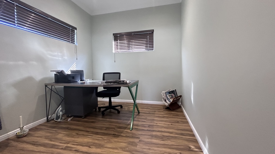 To Let 3 Bedroom Property for Rent in Sandown Western Cape